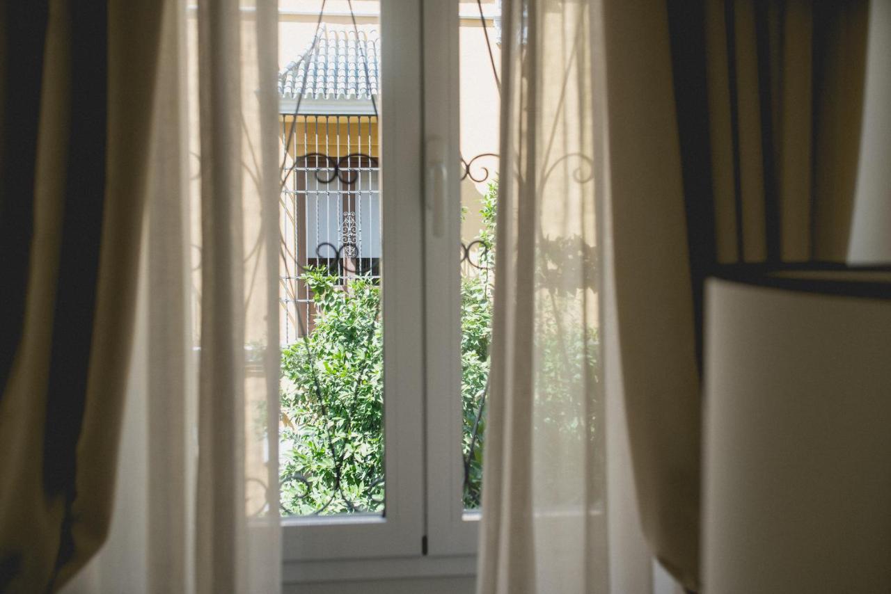 Apartamentos Abreu Suites Seville Luaran gambar