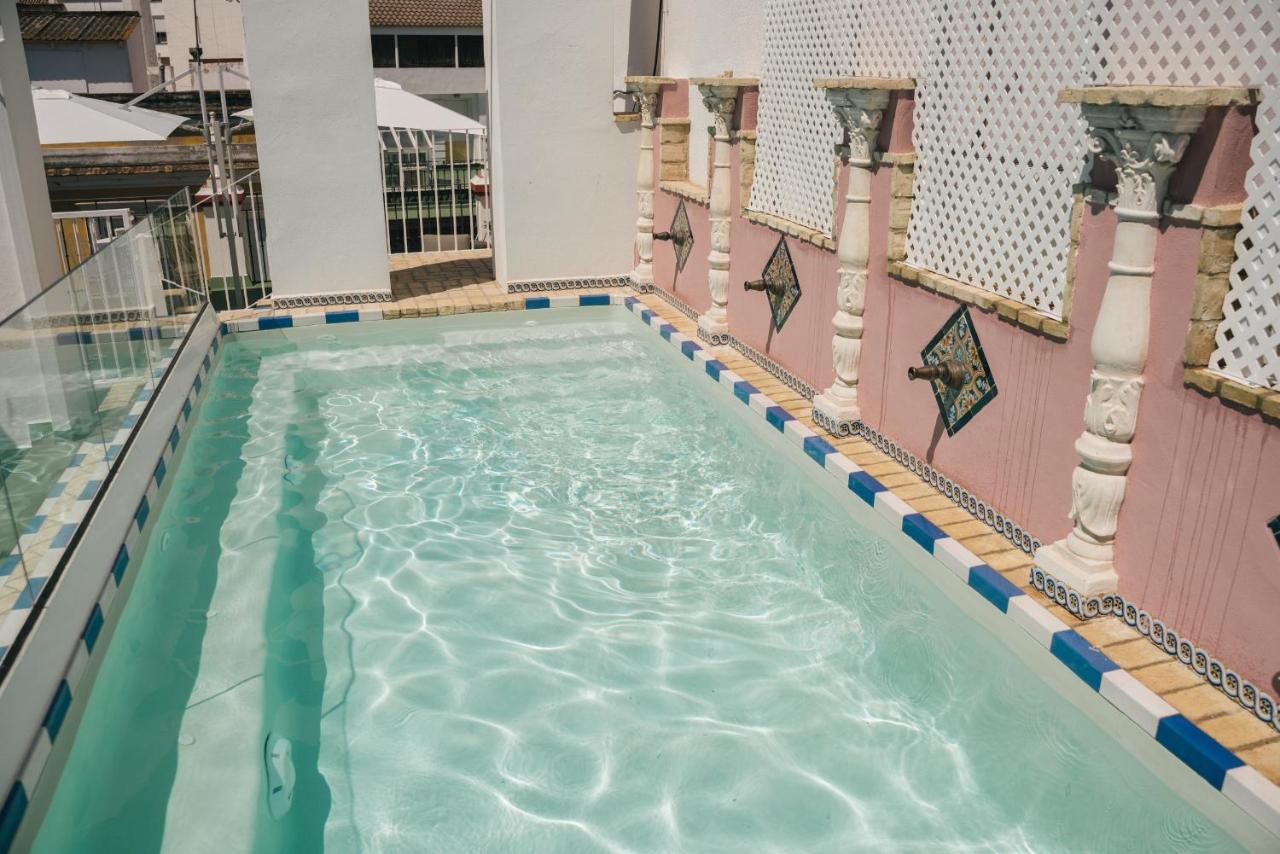 Apartamentos Abreu Suites Seville Luaran gambar