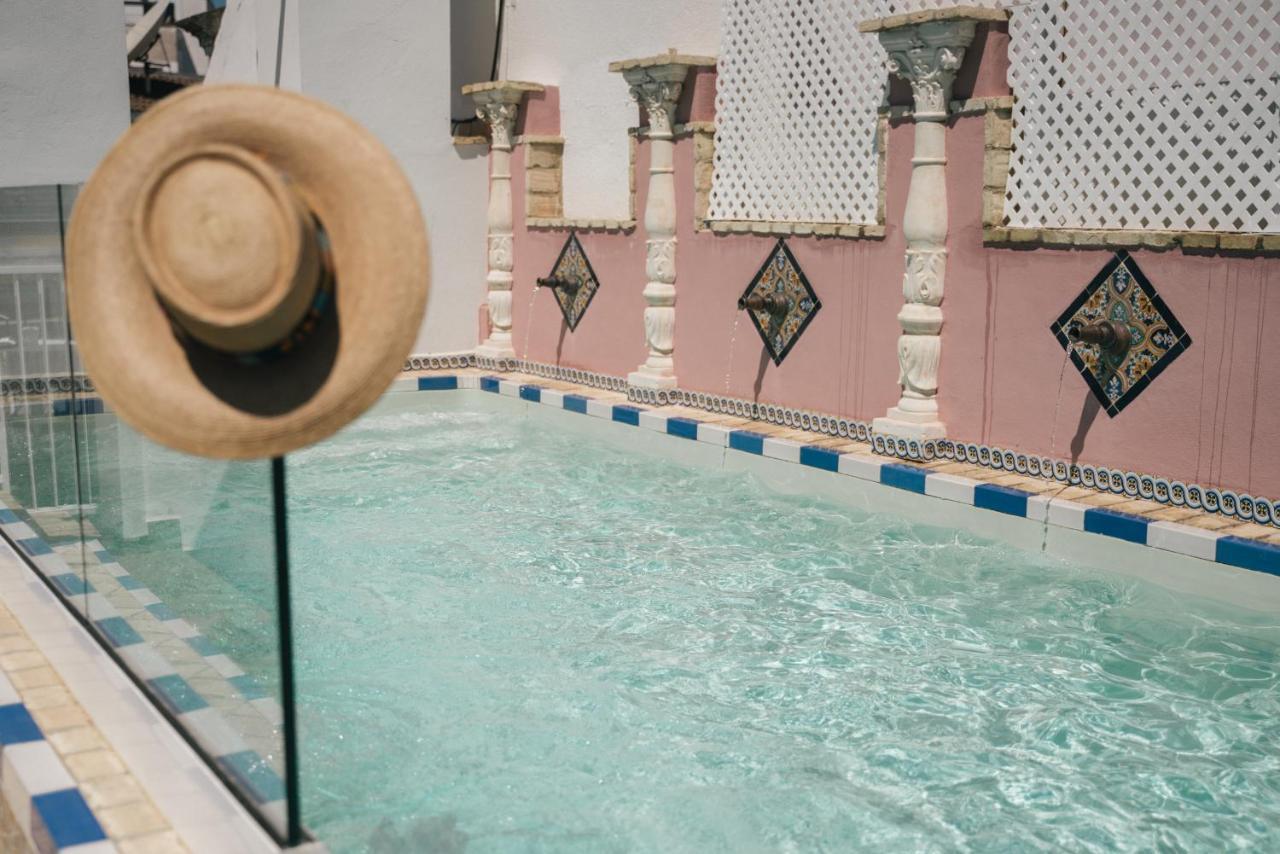 Apartamentos Abreu Suites Seville Luaran gambar