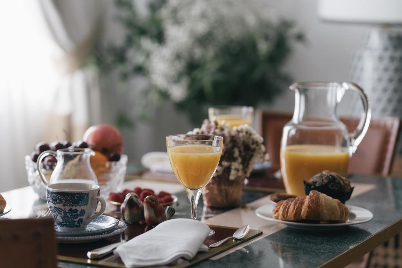 Apartamentos Abreu Suites Seville Luaran gambar