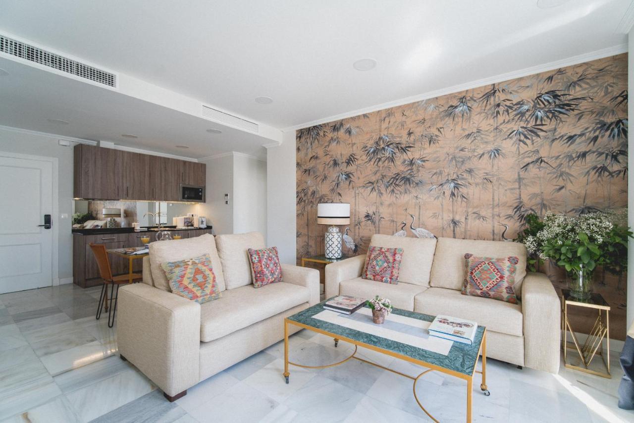 Apartamentos Abreu Suites Seville Luaran gambar