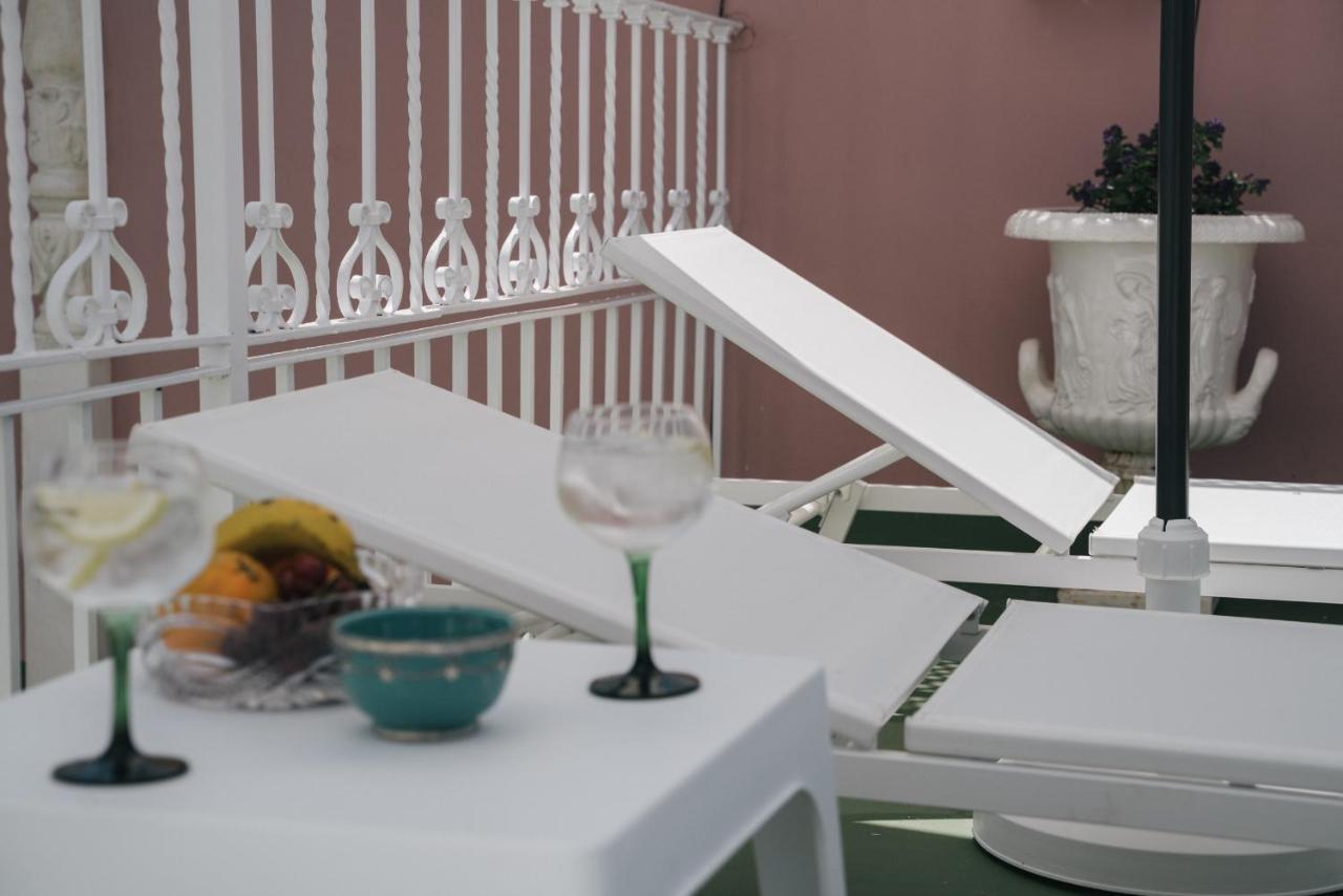 Apartamentos Abreu Suites Seville Luaran gambar