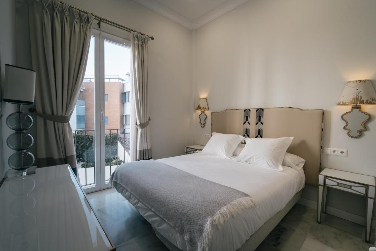 Apartamentos Abreu Suites Seville Luaran gambar