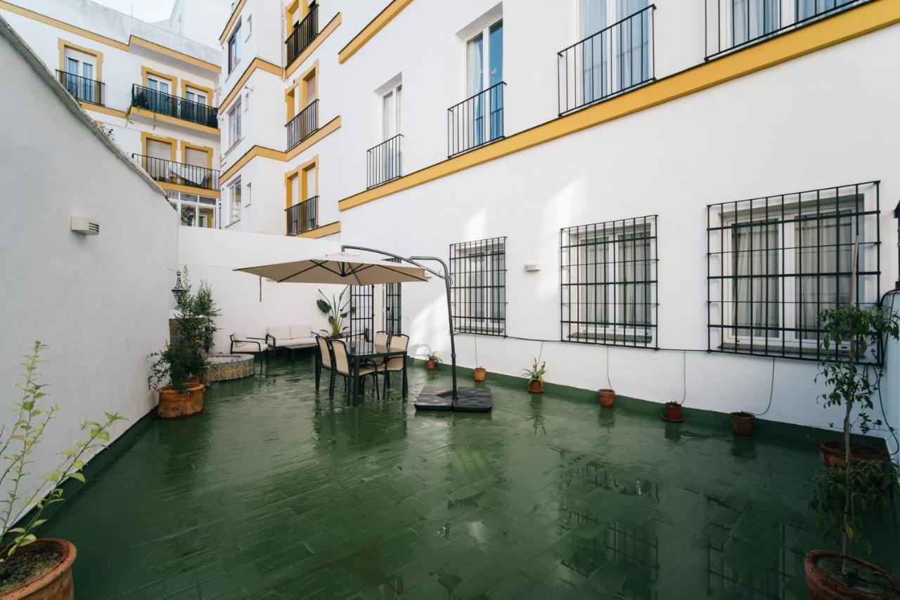 Apartamentos Abreu Suites Seville Luaran gambar
